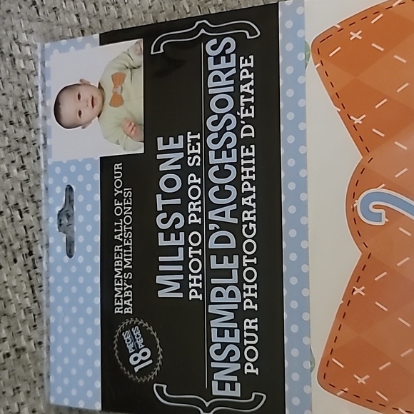 Milestone Photo Prop Set - Picture 3 of 5